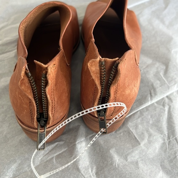 Sofft Carleigh Peep Toe Bootie. - Picture 8 of 13